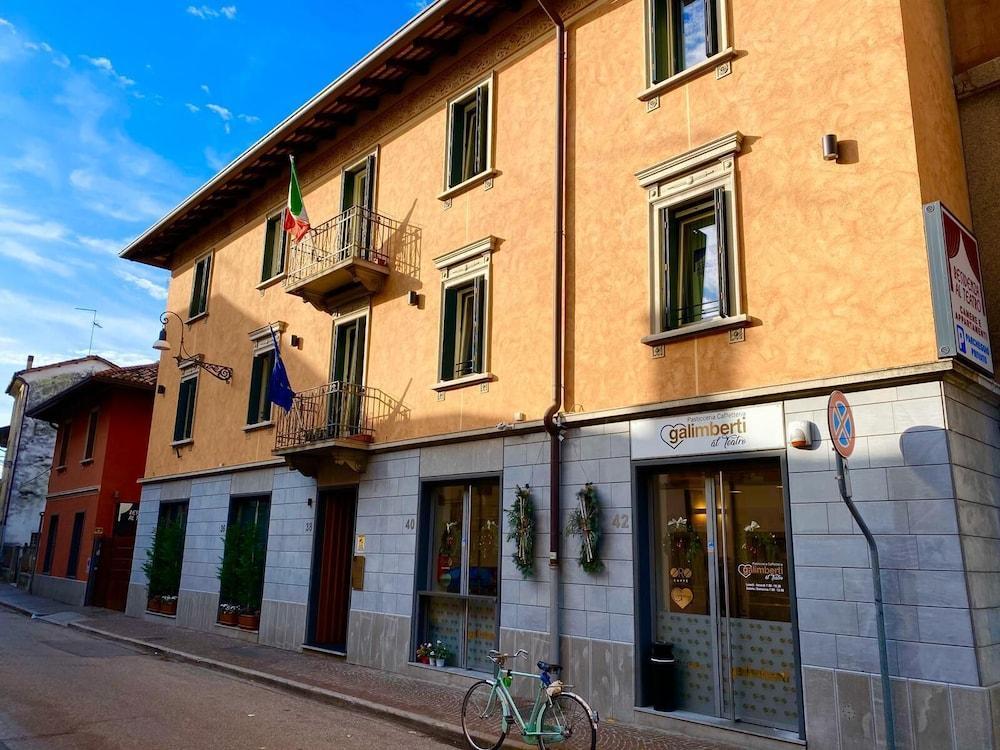 Albergo Residenza Al Teatro ウーディネ エクステリア 写真