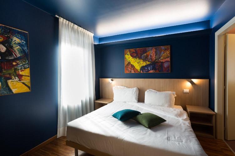 Albergo Residenza Al Teatro ウーディネ エクステリア 写真