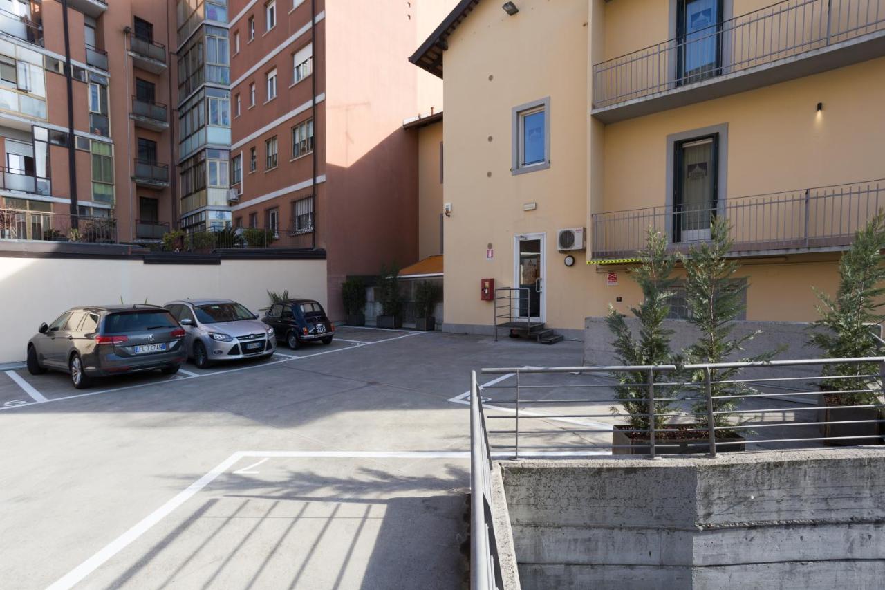 Albergo Residenza Al Teatro ウーディネ エクステリア 写真