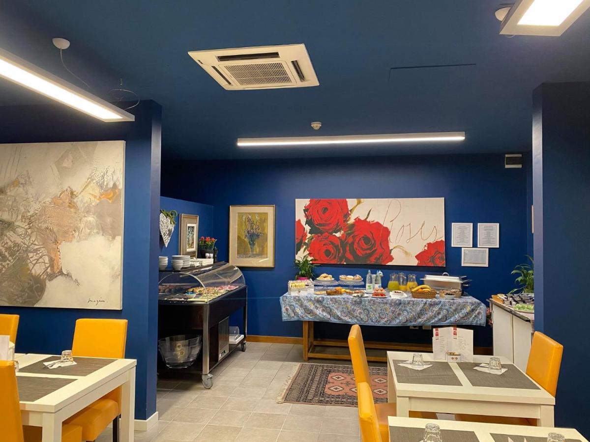 Albergo Residenza Al Teatro ウーディネ エクステリア 写真